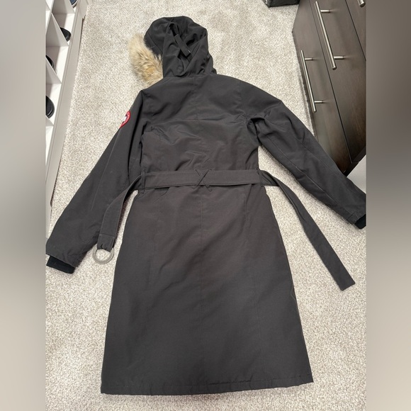 Black Canada Goose Whistler Parka - Picture 8 of 16